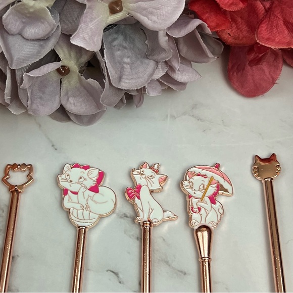 Aristocats Marie the Cat Rose Gold 5 Piece Makeup Brush Set - Picture 10 of 17